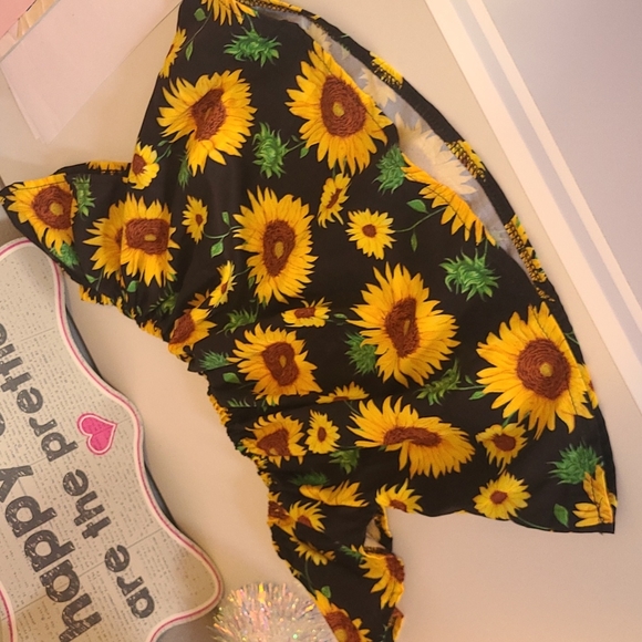 SOLD - Picture 2 of 4